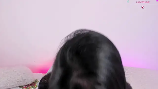 Snapshot of Sophie_Duarte chatting on December 2025 05:23:01 AM Sophie Duarte online show from December 2025 05:23:01 AM