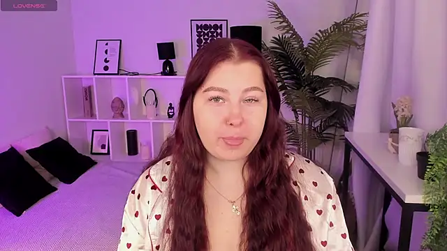 EffyBlush online show from December 2025 01:31:02 PM