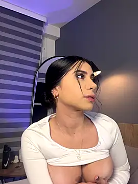 Leila Carteer online show from November 2025 10:34:02 PM