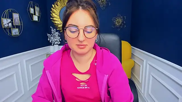 Snapshot of NoraSimons chatting on March 2026 06:54:02 AM NoraSimons online show from March 2026 06:54:02 AM