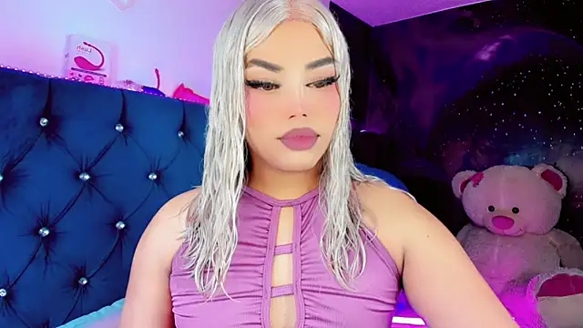 Snapshot of Alannys_xHotx chatting on March 2026 12:17:01 AM Alannys xHotx online show from March 2026 12:17:01 AM