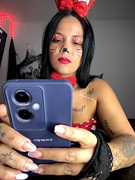 Snapshot of tattyHot95 chatting on November 2025 06:21:01 PM tattyHot95 online show from November 2025 06:21:01 PM