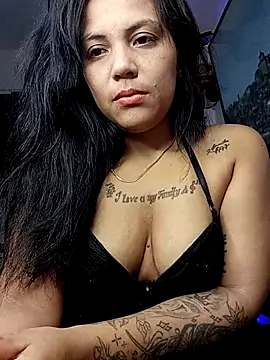 Snapshot of tattyHot95 chatting on February 2026 01:05:01 PM tattyHot95 online show from February 2026 01:05:01 PM