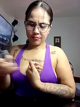 Snapshot of tattyHot95 chatting on March 2026 06:25:01 PM tattyHot95 online show from March 2026 06:25:01 PM