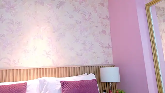 AdelineJhones online show from January 2026 02:33:02 PM