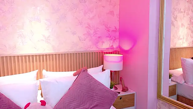 AdelineJhones online show from February 2026 03:33:02 PM