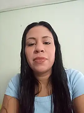 Snapshot of LeilaTaylor chatting on December 2025 02:33:01 PM LeilaTaylor online show from December 2025 02:33:01 PM