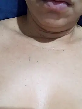 Bruninhadeusa online show from January 2026 11:16:02 AM