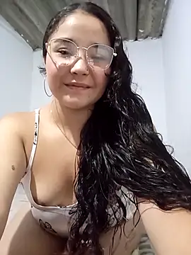 Snapshot of cami_3008 chatting on March 2026 06:30:01 AM cami 3008 online show from March 2026 06:30:01 AM