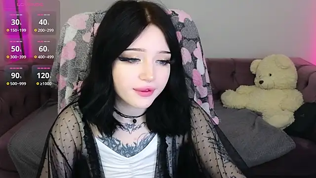 Snapshot of Emma_Kirks chatting on December 2025 10:30:01 AM Emma Kirks online show from December 2025 10:30:01 AM