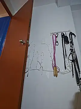 Kitty Kalifa online show from February 2026 04:38:01 AM