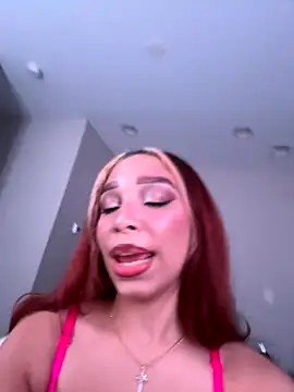 Snapshot of Latinagf chatting on October 2025 03:53:02 AM Latinagf online show from October 2025 03:53:02 AM