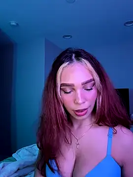 Snapshot of Latinagf chatting on November 2025 02:32:02 AM Latinagf online show from November 2025 02:32:02 AM