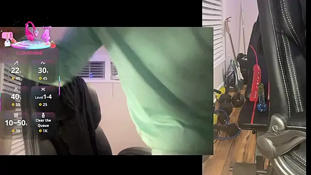 Snapshot of andrenoma427 chatting on October 2025 03:56:02 AM andrenoma427 online show from October 2025 03:56:02 AM