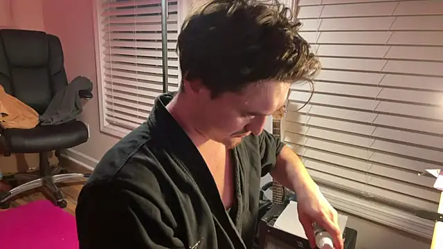 Snapshot of andrenoma427 chatting on November 2025 10:53:02 PM andrenoma427 online show from November 2025 10:53:02 PM