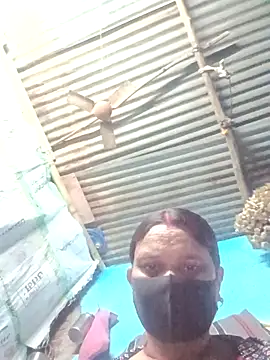 Snapshot of QRAN_YELESA chatting on October 2025 01:12:02 PM QRAN YELESA online show from October 2025 01:12:02 PM