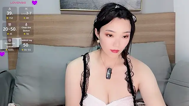 upoo7lt online show from November 2025 01:54:02 PM