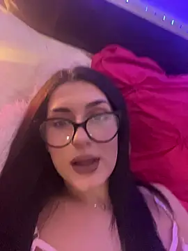 claraseloura online show from November 2025 08:08:02 PM