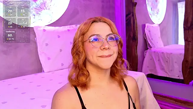 sussiestrawberry online show from November 2025 10:15:01 AM