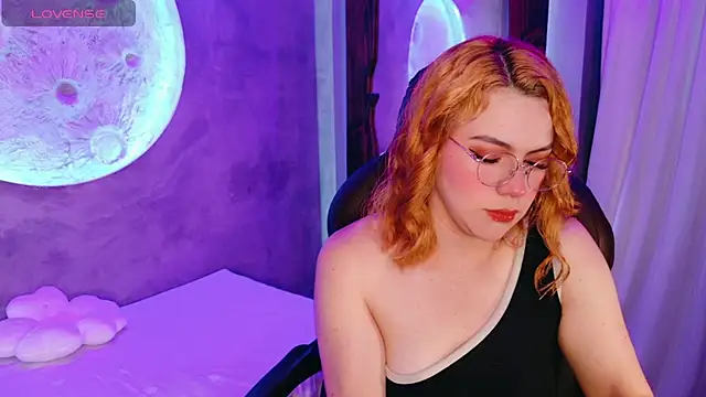 sussiestrawberry online show from November 2025 10:14:01 AM