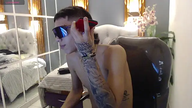 Snapshot of paul_ponce chatting on December 2025 10:49:02 PM paul ponce online show from December 2025 10:49:02 PM