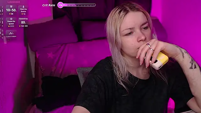 Snapshot of CherryNight6 chatting on March 2026 09:07:01 PM CherryNight6 online show from March 2026 09:07:01 PM