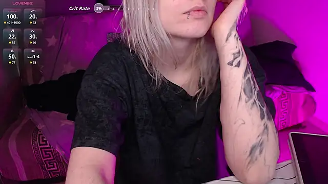 Snapshot of CherryNight6 chatting on March 2026 09:07:01 PM CherryNight6 online show from March 2026 09:07:01 PM