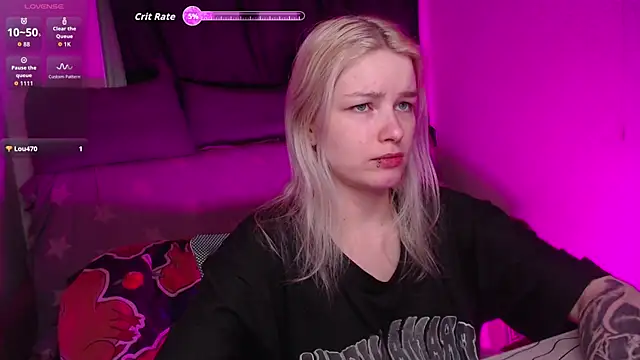 Snapshot of CherryNight6 chatting on April 2026 09:10:02 PM CherryNight6 online show from April 2026 09:10:02 PM