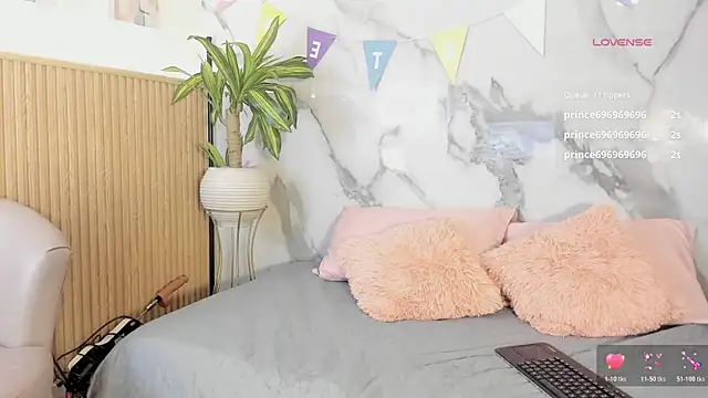 Fyre divine online show from April 2026 10:26:01 AM