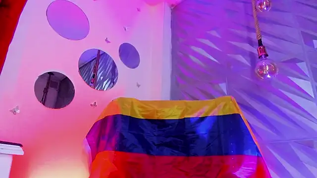 Roxanne Han online show from July 2026 12:55:01 PM