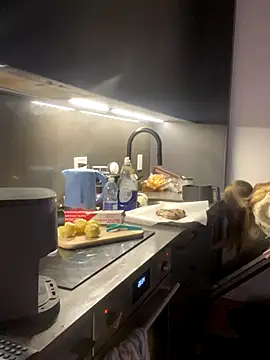 elliepixie online show from December 2025 01:34:02 AM