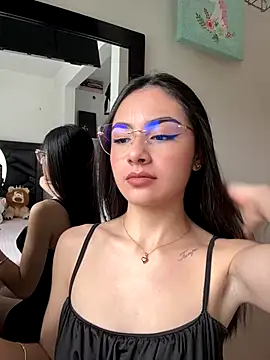 Snapshot of IslaCole chatting on October 2025 06:46:02 PM IslaCole online show from October 2025 06:46:02 PM