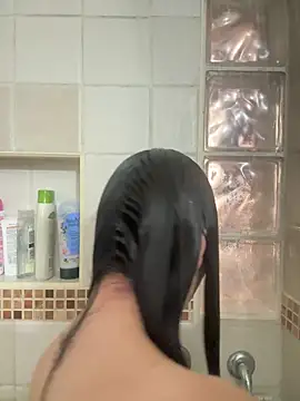 Snapshot of IslaCole chatting on January 2026 08:12:01 PM IslaCole online show from January 2026 08:12:01 PM