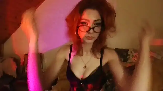 Snapshot of carmine_cate chatting on April 2026 03:01:04 AM carmine cate online show from April 2026 03:01:04 AM