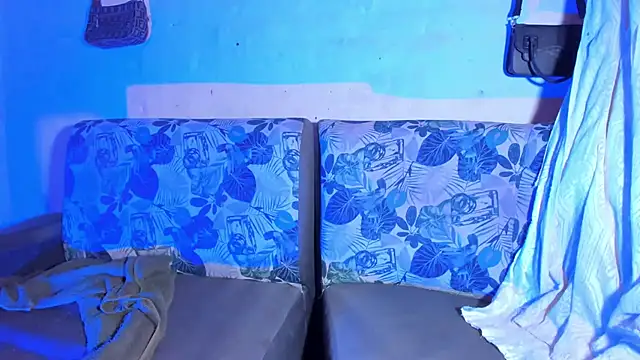 Snapshot of shopy_horny chatting on April 2026 01:41:02 PM shopy horny online show from April 2026 01:41:02 PM