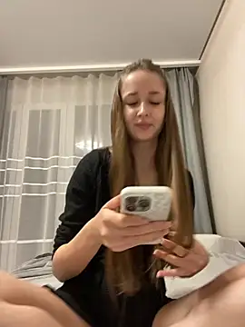 Angel hotyy online show from October 2025 07:37:02 PM