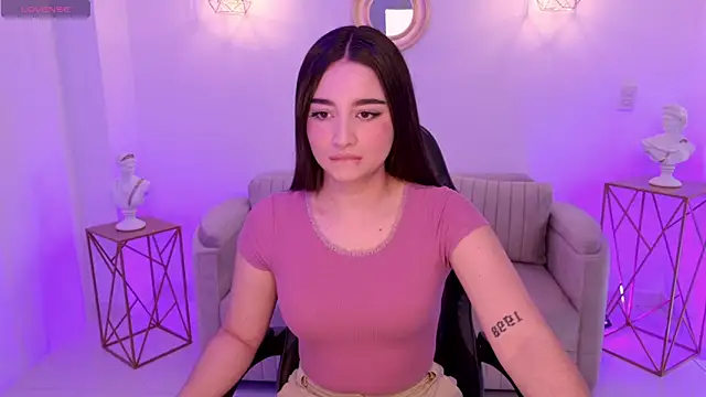 Snapshot of Ariana_Monroe01 chatting on October 2025 02:13:01 PM Ariana Monroe01 online show from October 2025 02:13:01 PM