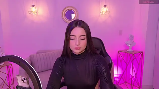 Ariana Monroe01 online show from November 2025 03:49:02 AM