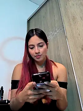 SofiCastro09  online show from November 2025 05:01:02 PM