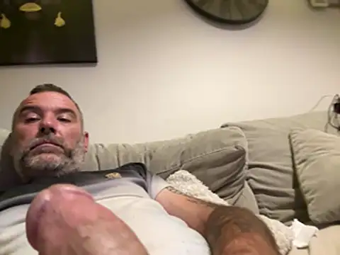 plymouthlad82 online show from June 2026 11:13:02 PM
