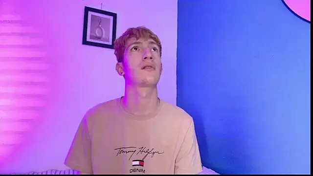 Snapshot of Erick_Taylor3 chatting on April 2026 07:41:01 PM Erick Taylor3 online show from April 2026 07:41:01 PM