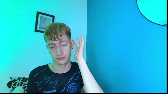 Snapshot of Erick_Taylor3 chatting on April 2026 07:58:02 PM Erick Taylor3 online show from April 2026 07:58:02 PM