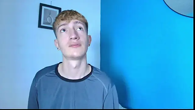 Snapshot of Erick_Taylor3 chatting on April 2026 07:06:02 PM Erick Taylor3 online show from April 2026 07:06:02 PM