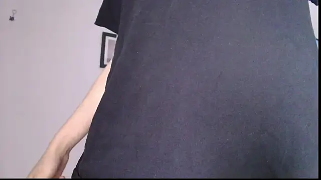 Snapshot of Erick_Taylor3 chatting on April 2026 07:07:02 PM Erick Taylor3 online show from April 2026 07:07:02 PM