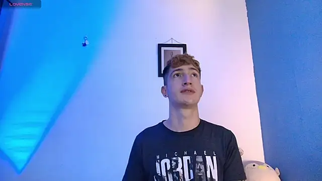Snapshot of Erick_Taylor3 chatting on June 2026 08:40:02 PM Erick Taylor3 online show from June 2026 08:40:02 PM