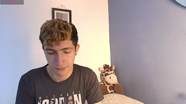 Snapshot of Erick_Taylor3 chatting on July 2026 08:22:01 PM Erick Taylor3 online show from July 2026 08:22:01 PM