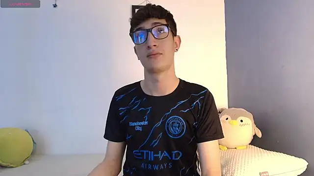 Snapshot of Erick_Taylor3 chatting on July 2026 08:52:02 PM Erick Taylor3 online show from July 2026 08:52:02 PM