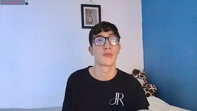 Snapshot of Erick_Taylor3 chatting on July 2026 08:08:02 PM Erick Taylor3 online show from July 2026 08:08:02 PM