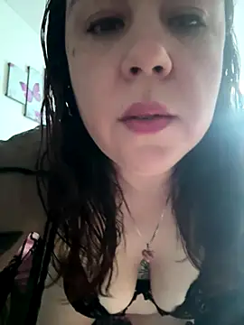 Rheetnena1 online show from December 2025 05:42:01 PM