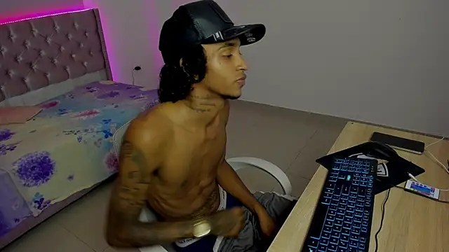 skinny tatto01 online show from October 2025 08:51:02 PM